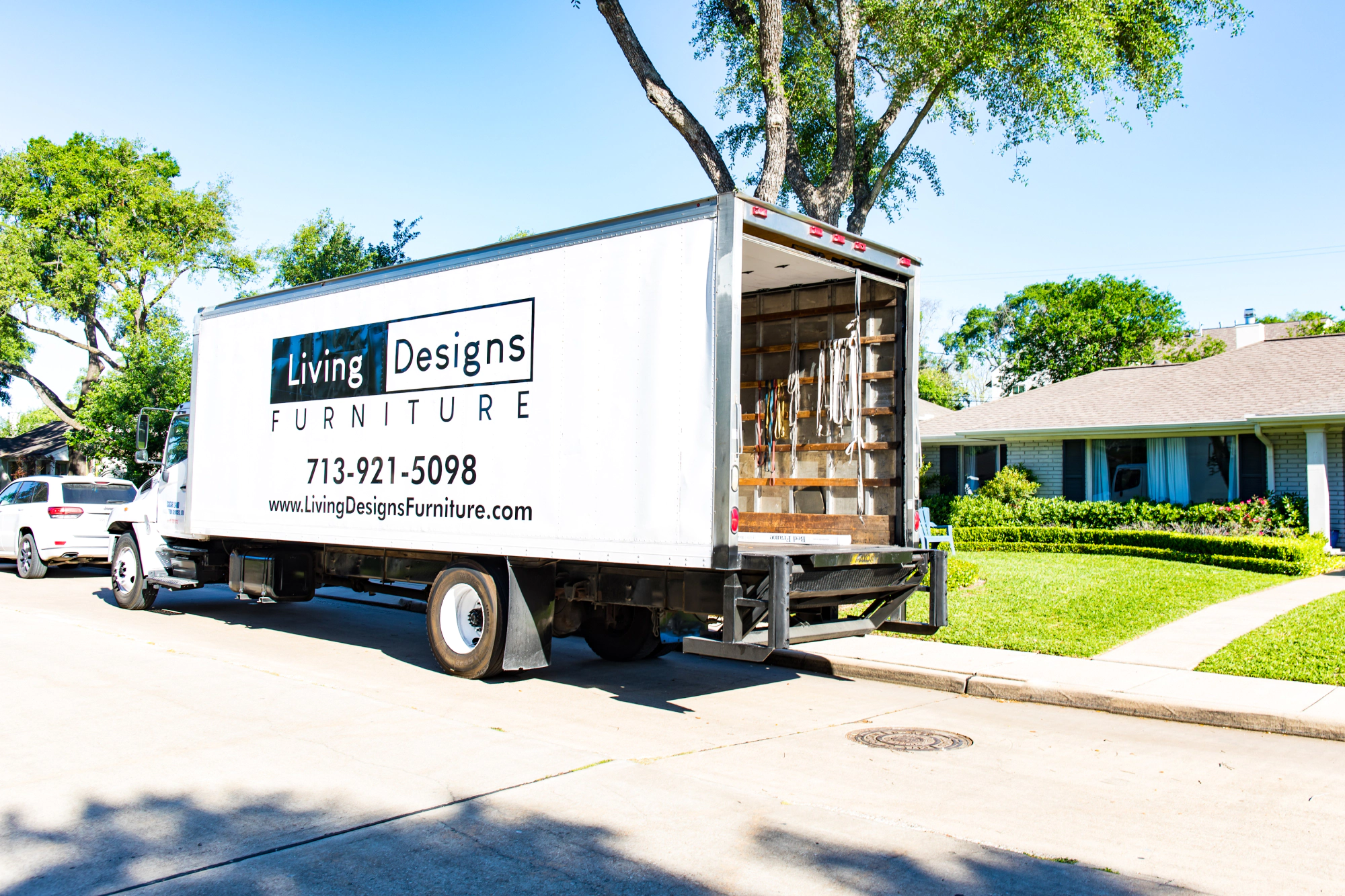 What is white-glove furniture delivery and why it matters